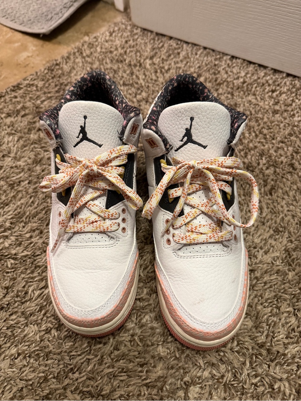 Air Jordan 3 Retro GS Vintage Floral / Red Stardust